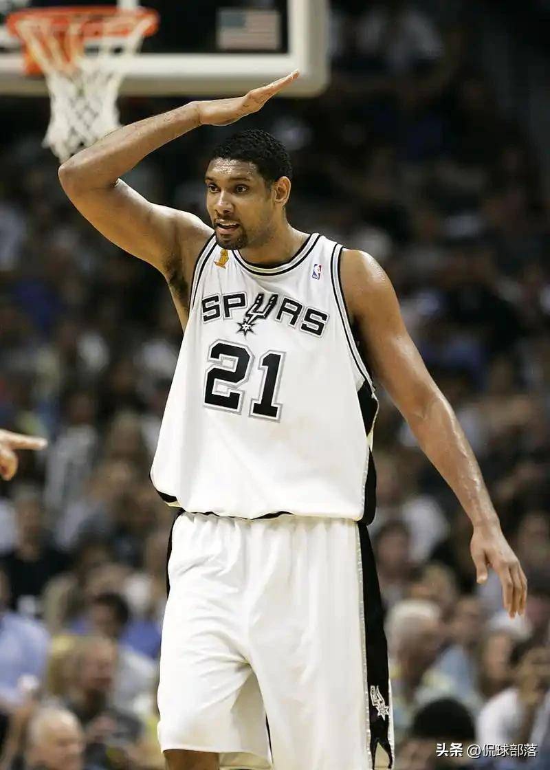 详细阅读:nba蓝球巨星持名(nba篮球50大巨星名字) nba蓝球巨星持名(nba篮球50大巨星名字)